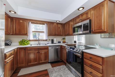 2705 W Twickingham Drive Muncie IN 47304