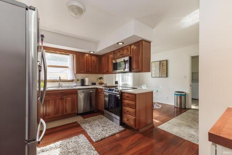 2705 W Twickingham Drive Muncie IN 47304
