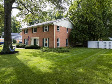 2705 W Twickingham Drive Muncie IN 47304