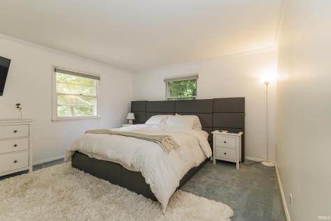 2705 W Twickingham Drive Muncie IN 47304