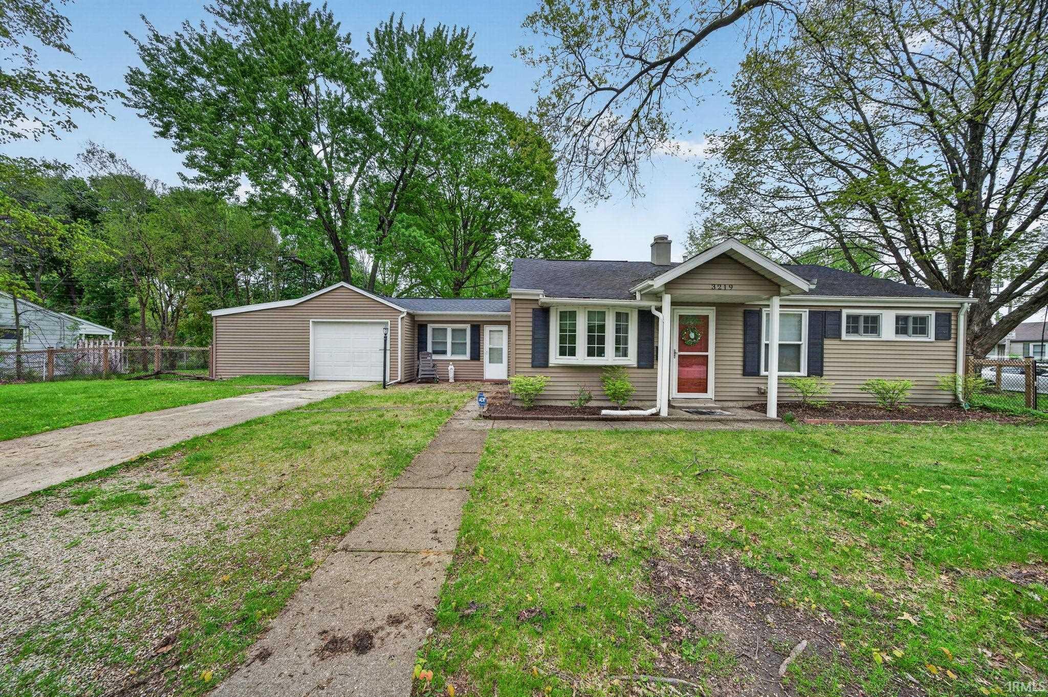 3219 Mckinley Avenue South Bend IN 46615