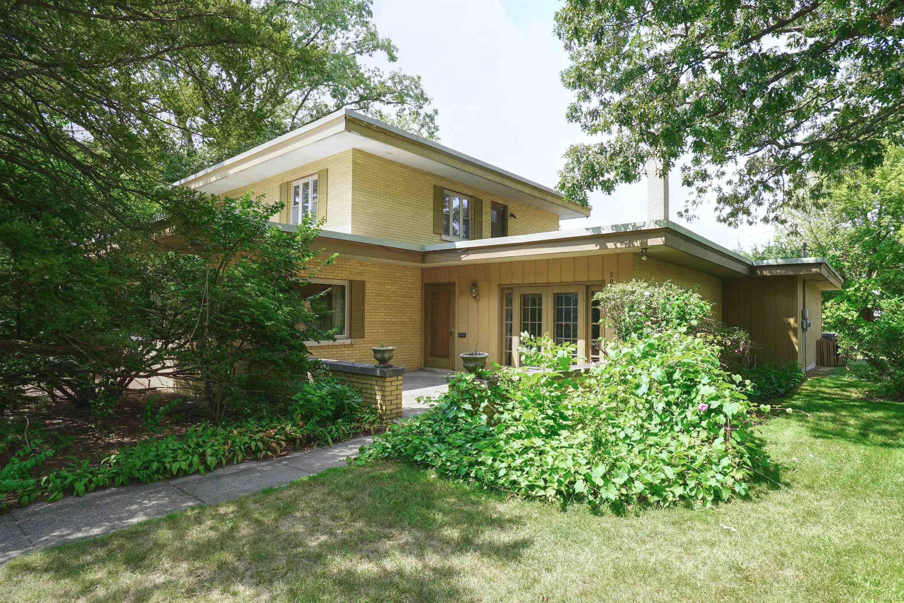 2001 E Jefferson Boulevard South Bend IN 46617