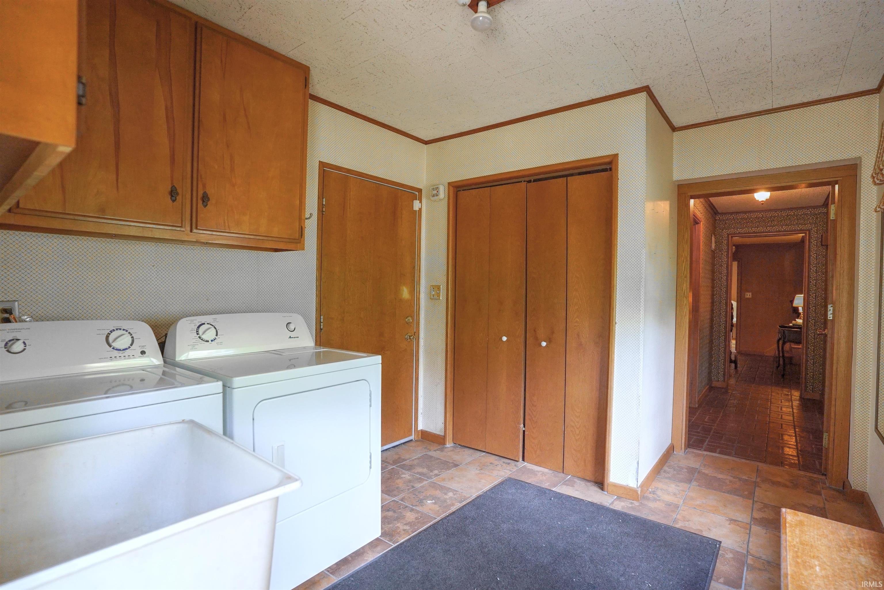 2001 E Jefferson Boulevard South Bend IN 46617