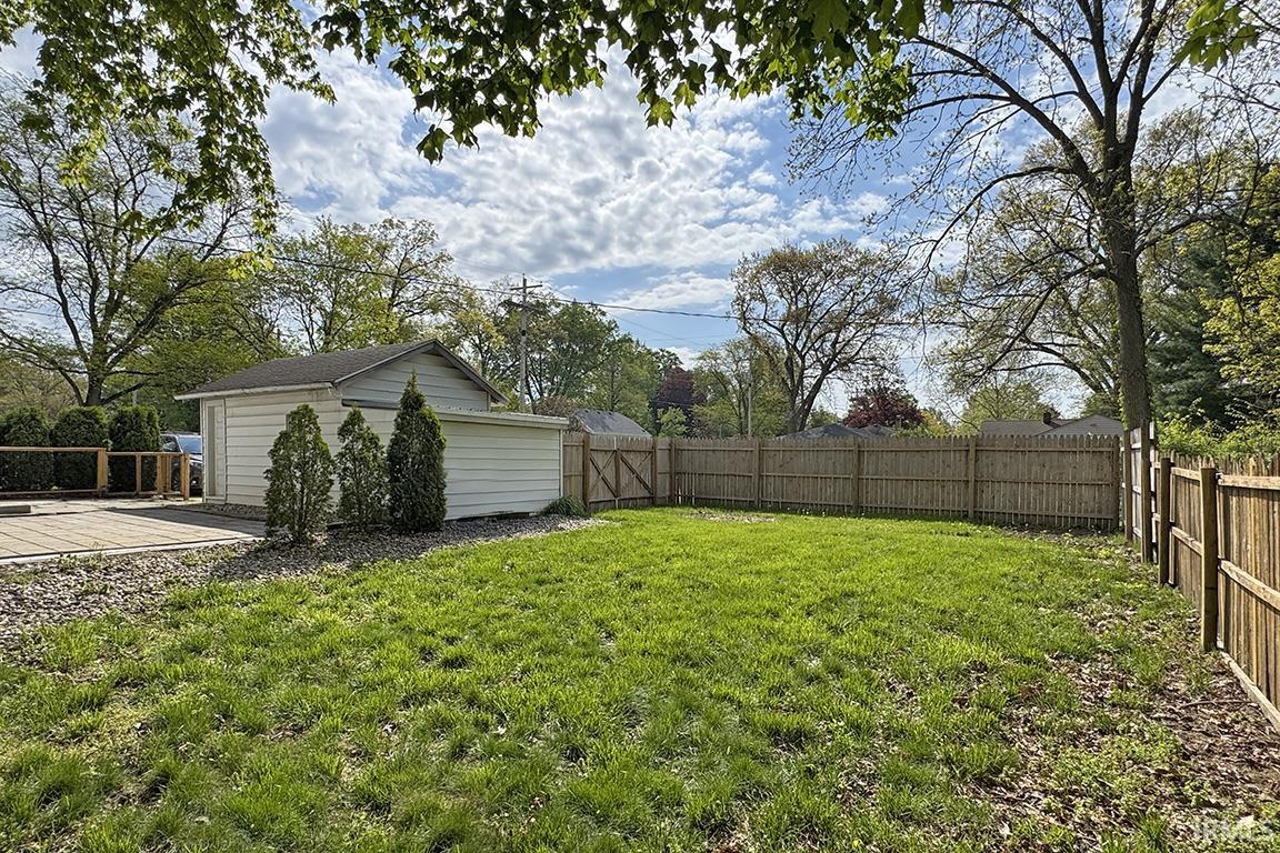 1337 Mcpherson Street Elkhart IN 46514