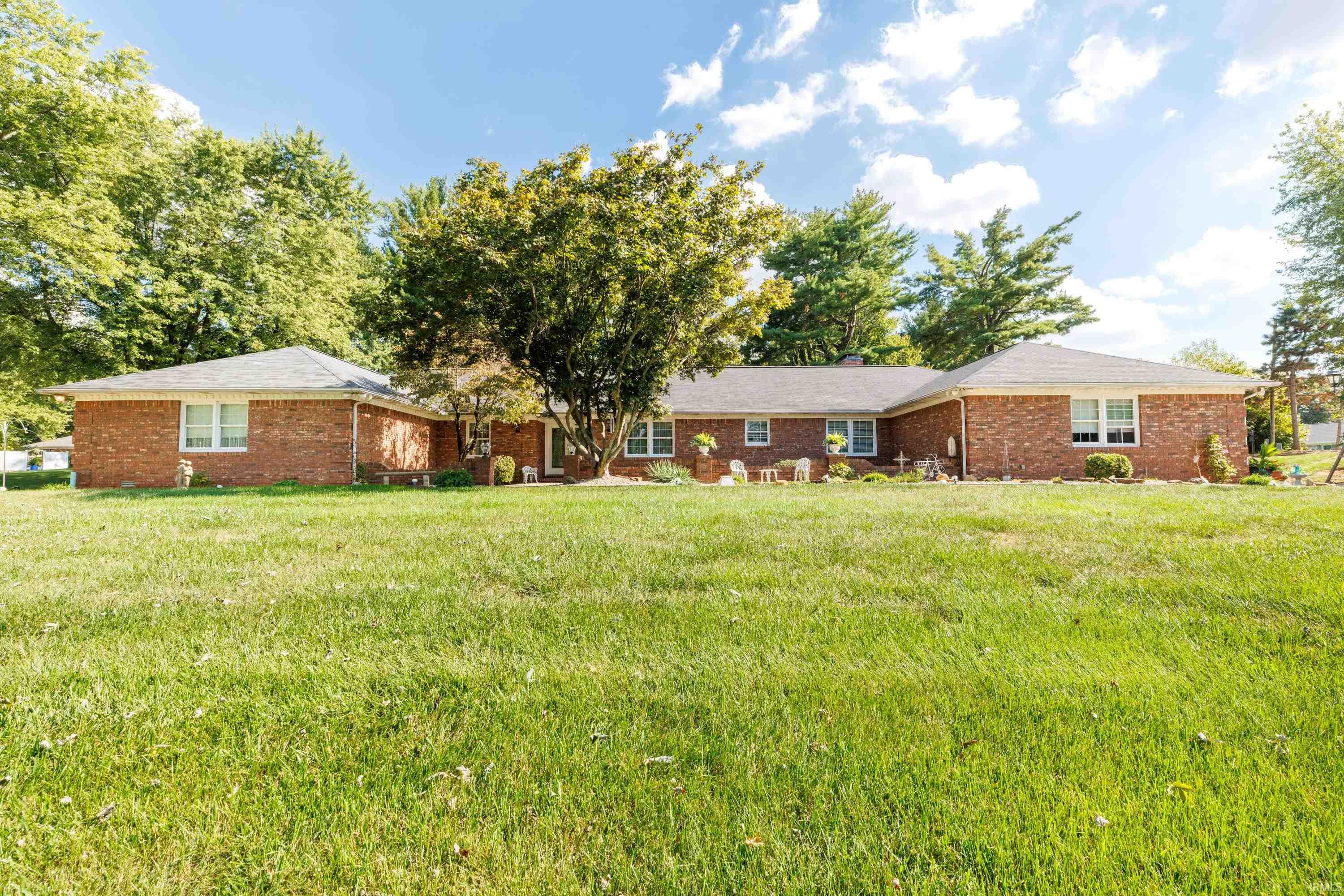 3165 Hazelwood Drive Vincennes IN 47591