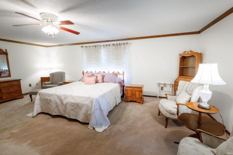 3165 Hazelwood Drive Vincennes IN 47591