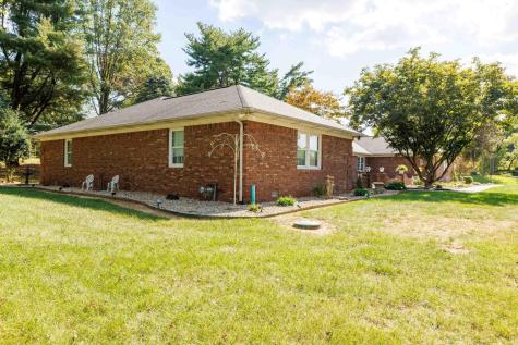 3165 Hazelwood Drive Vincennes IN 47591