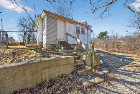 1530 W Arlington Road Bloomington IN 47404