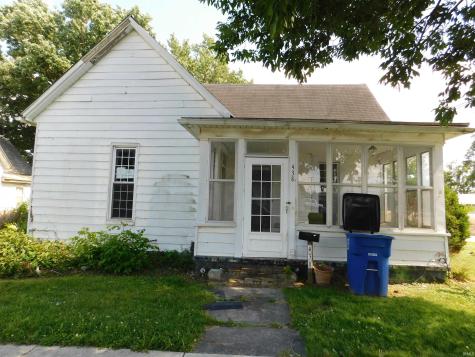 438 W Oak Street Mitchell IN 47446