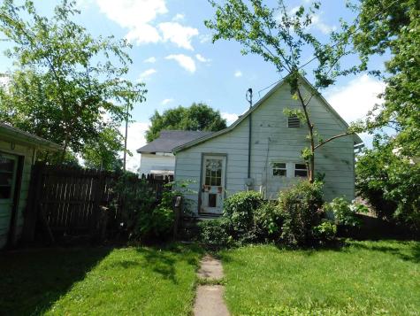 438 W Oak Street Mitchell IN 47446