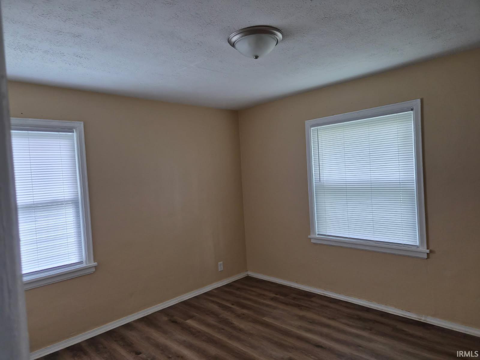 3817 Belle Vista South Bend IN 46619