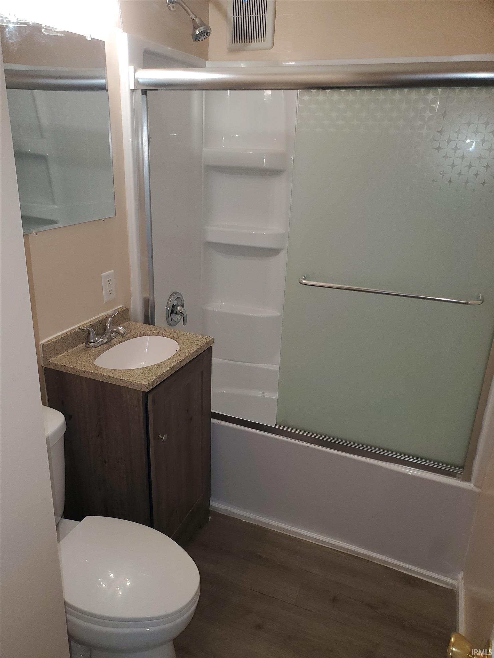 3817 Belle Vista South Bend IN 46619