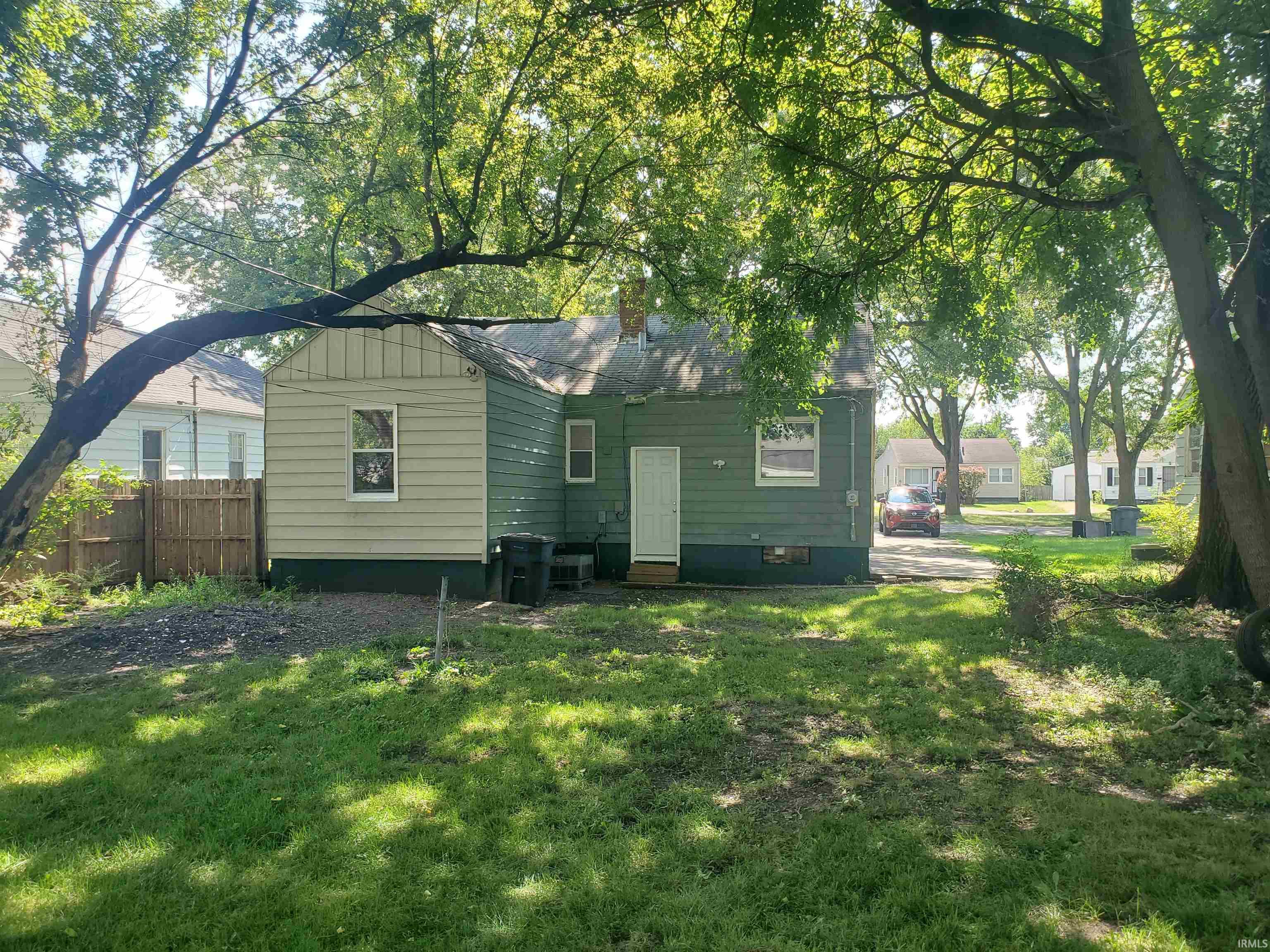 3817 Belle Vista South Bend IN 46619