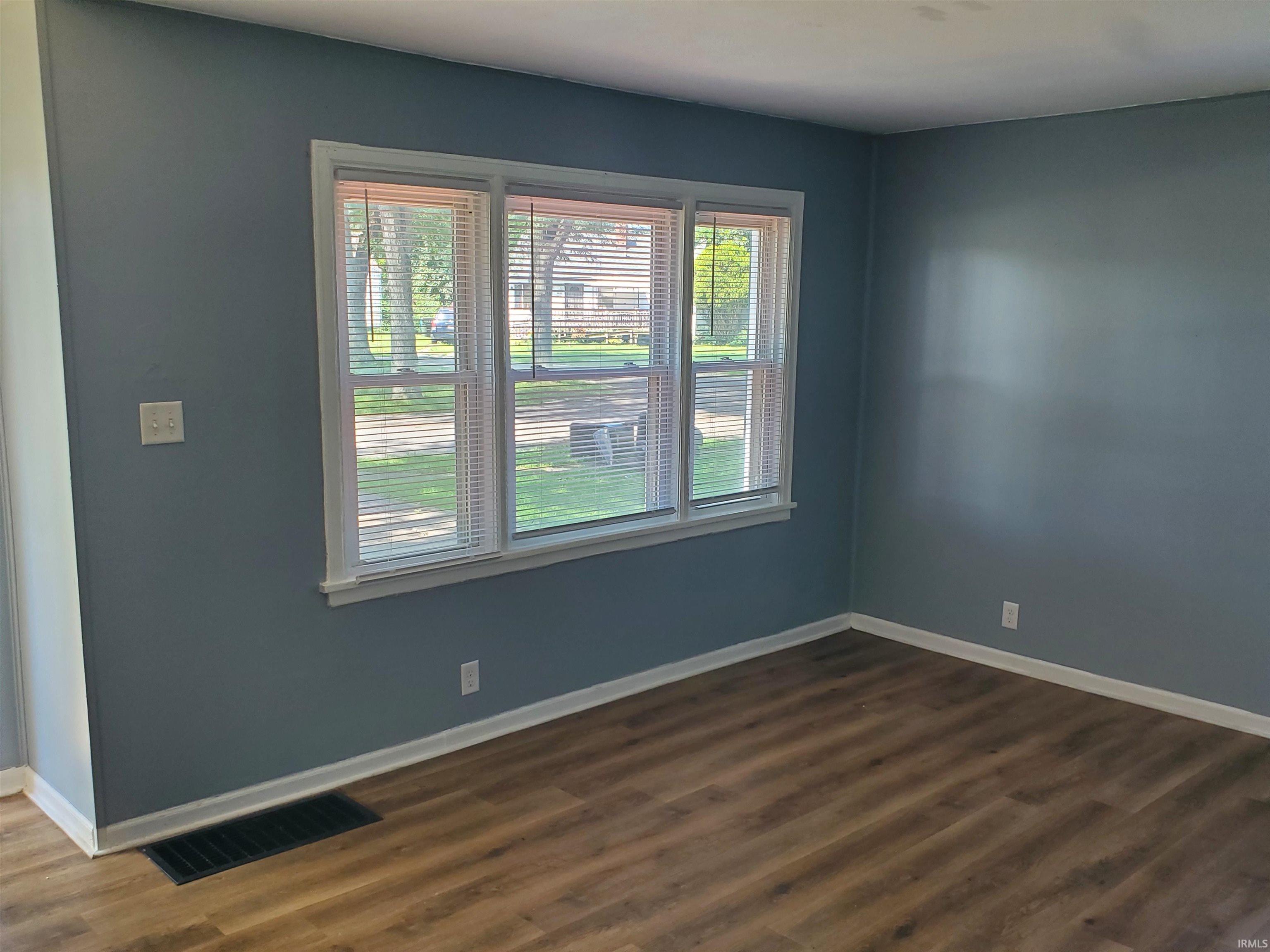 3817 Belle Vista South Bend IN 46619