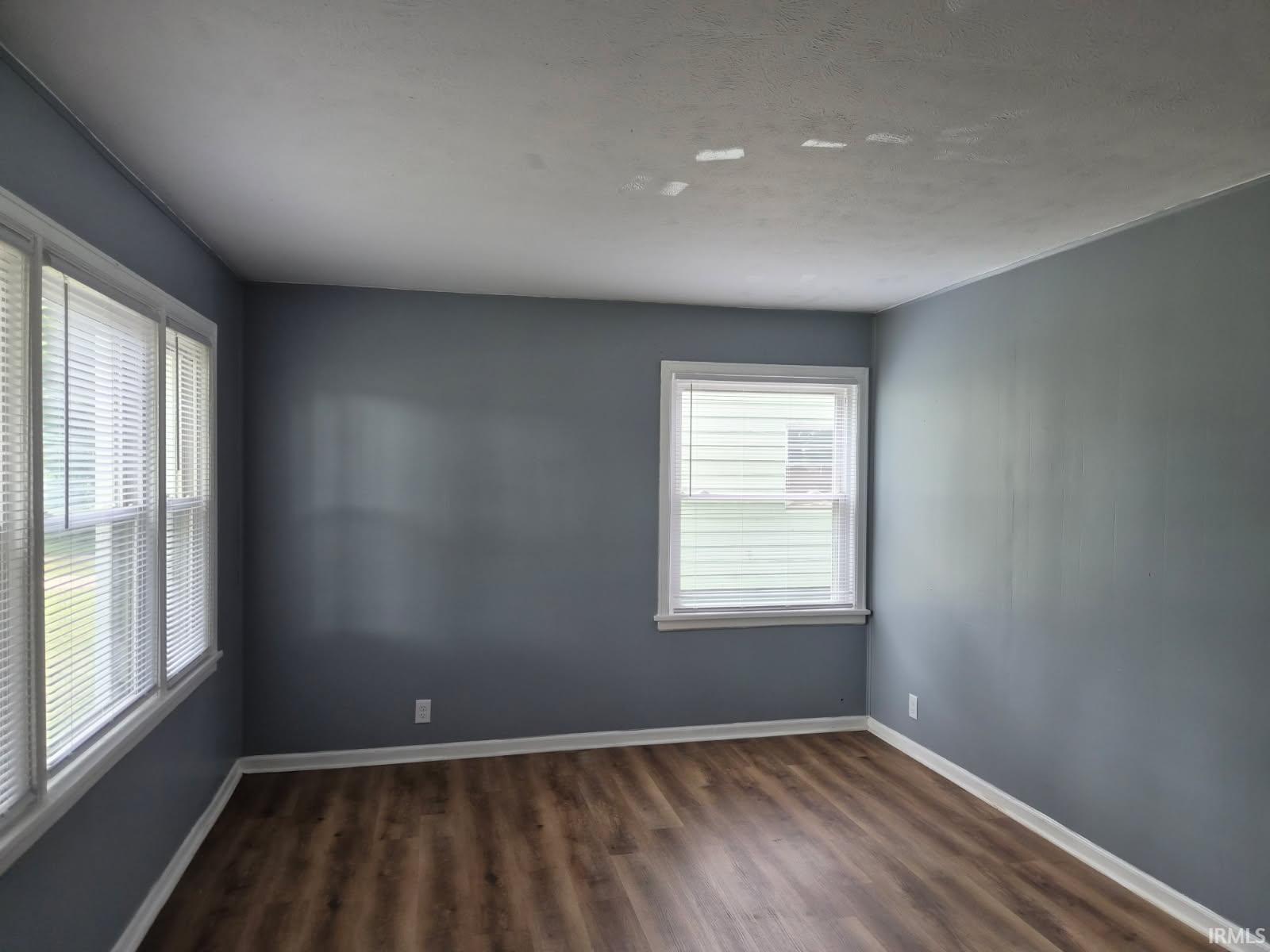 3817 Belle Vista South Bend IN 46619