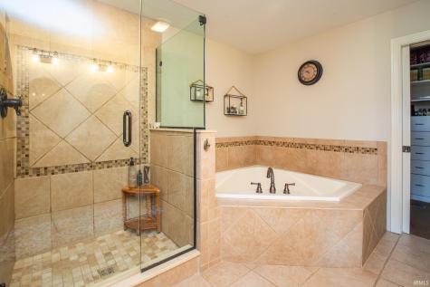 11912 Fairway Winds Court Fort Wayne IN 46814