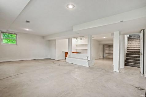 61470 Miami Meadows Court South Bend IN 46614