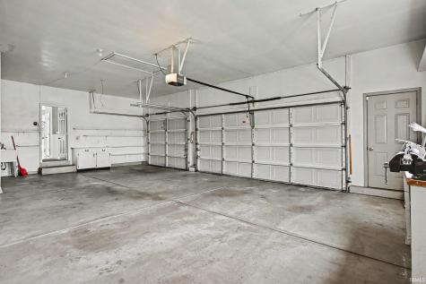 61470 Miami Meadows Court South Bend IN 46614