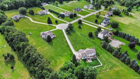 61470 Miami Meadows Court South Bend IN 46614