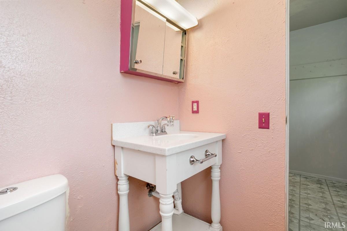 60215 Ruby Street South Bend IN 46614