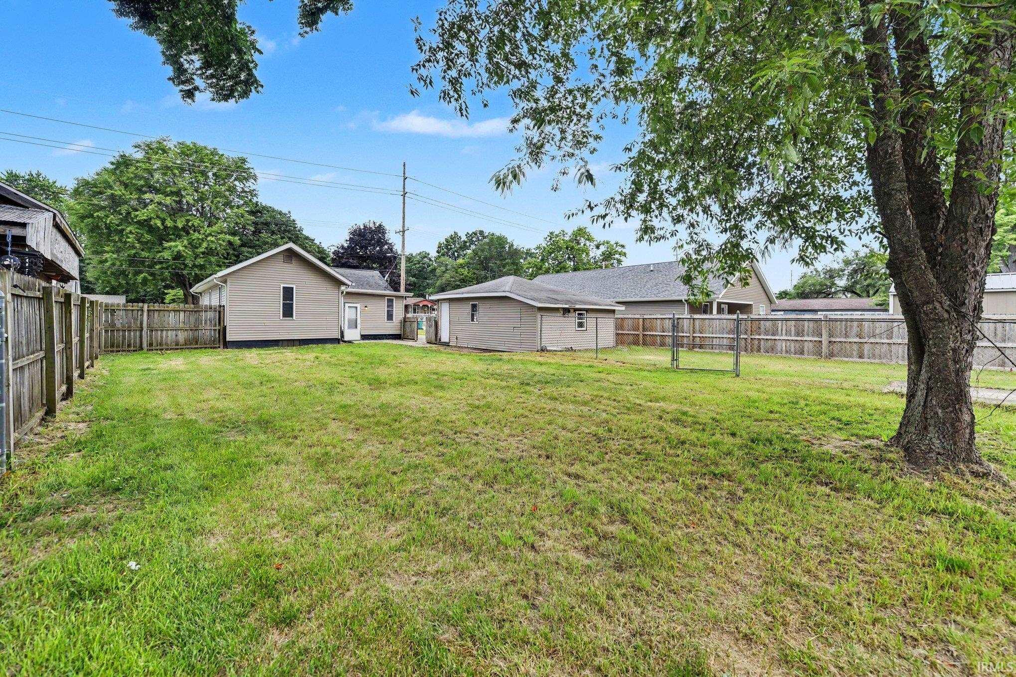 1810 Maplehurst Avenue Mishawaka IN 46545