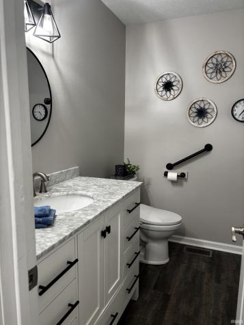 8319 W Ashford Lane Muncie IN 47304