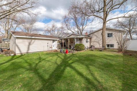 1715 Sterling Drive South Bend IN 46635