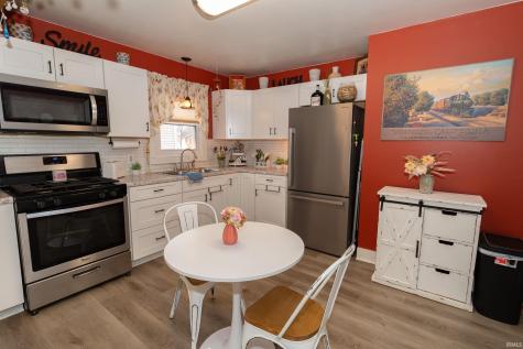 1715 Sterling Drive South Bend IN 46635