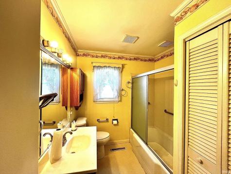 221 Fairway Drive Evansville IN 47710