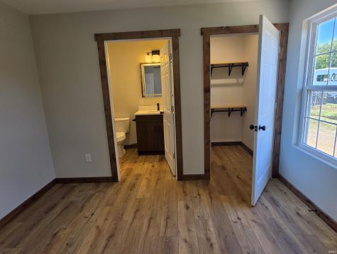 187 Charlotte Avenue Switz City IN 47465