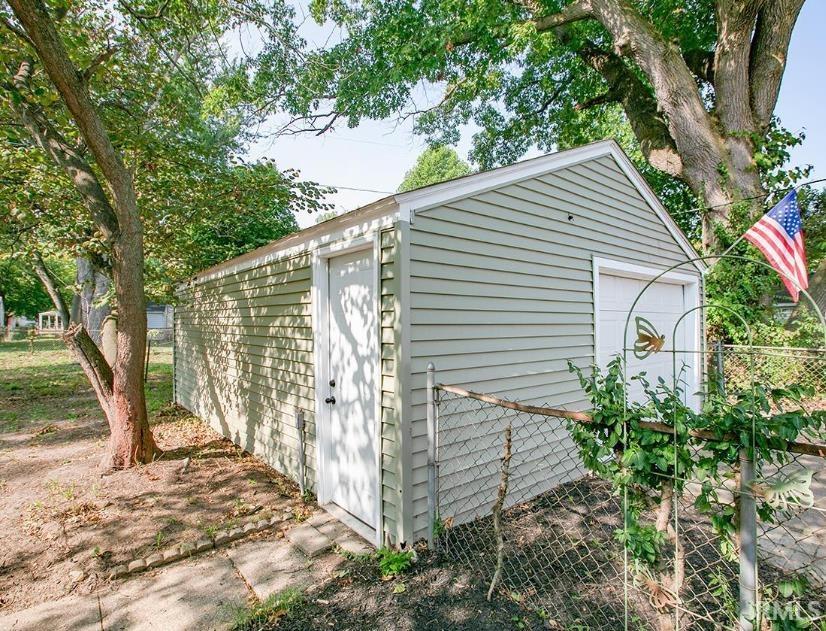 1320 Eastbrook Drive South Bend IN 46616