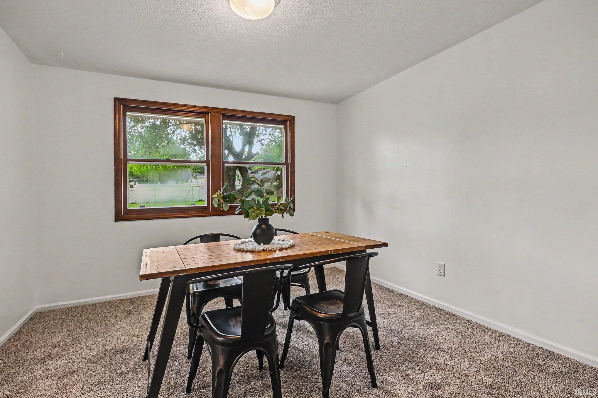 634 North Johnson Street Warsaw IN 46580