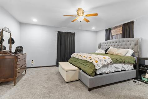 408 N Greenberry Street Sweetser IN 46987