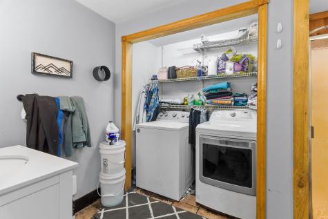 408 N Greenberry Street Sweetser IN 46987