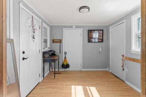 408 N Greenberry Street Sweetser IN 46987