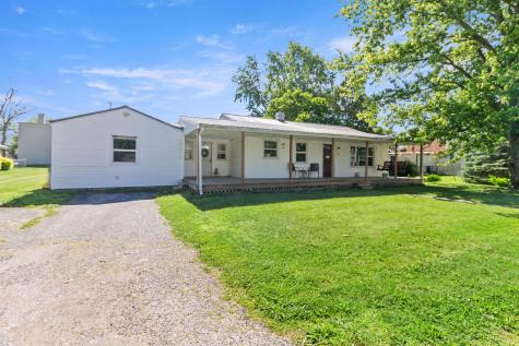 408 N Greenberry Street Sweetser IN 46987