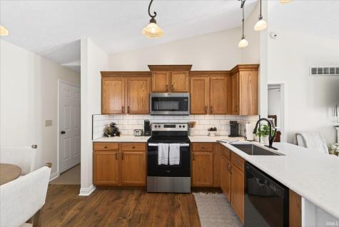 1217 W Woodhill Drive Bloomington IN 47403