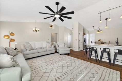 1217 W Woodhill Drive Bloomington IN 47403