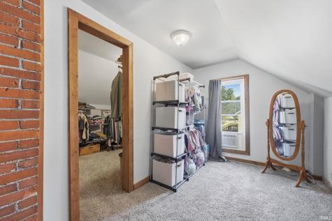 802 S Cedar Street Auburn IN 46706