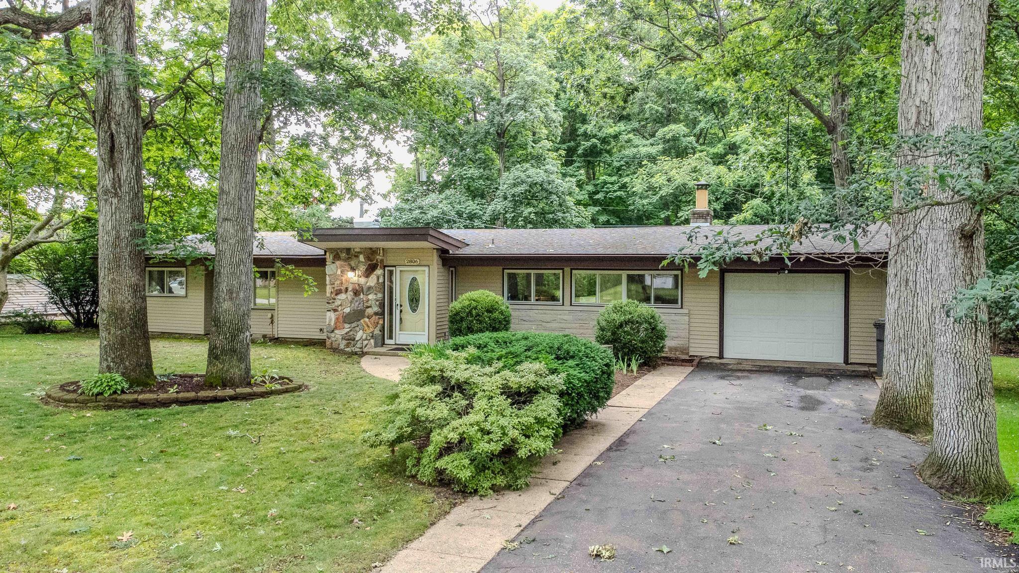 2806 Martin Manor Drive Goshen IN 46526