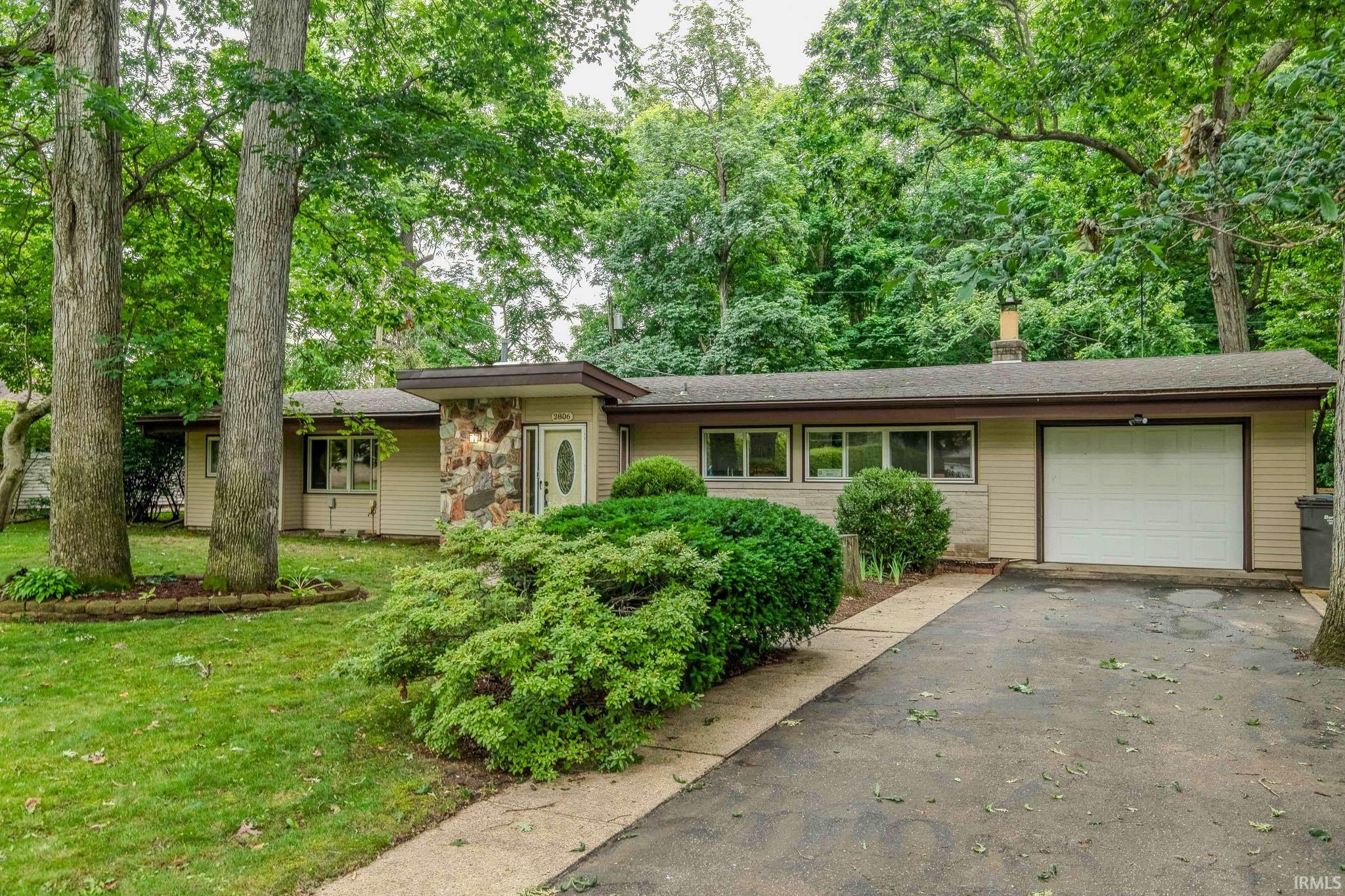 2806 Martin Manor Drive Goshen IN 46526