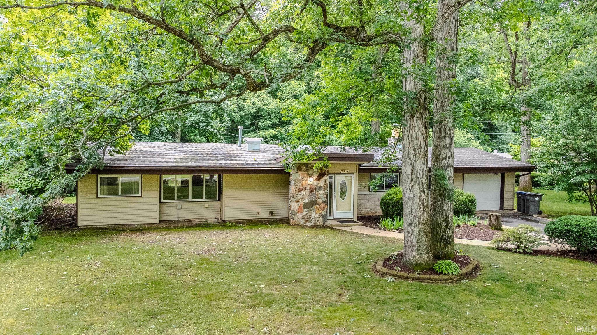 2806 Martin Manor Drive Goshen IN 46526