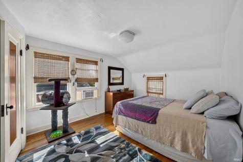 1018 Foster Street South Bend IN 46617