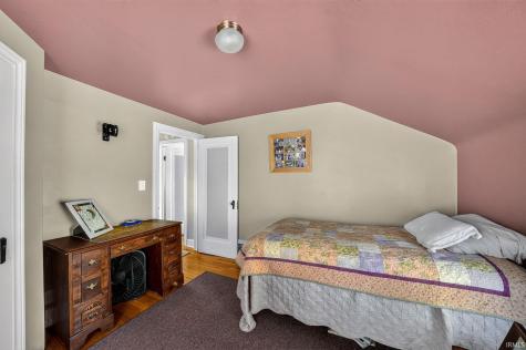 1018 Foster Street South Bend IN 46617