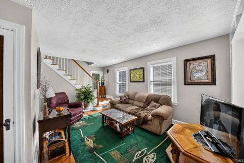 1018 Foster Street South Bend IN 46617