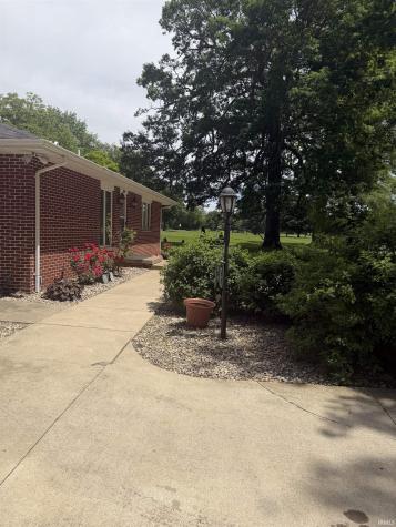 5268 E Country Club Road Logansport IN 46947