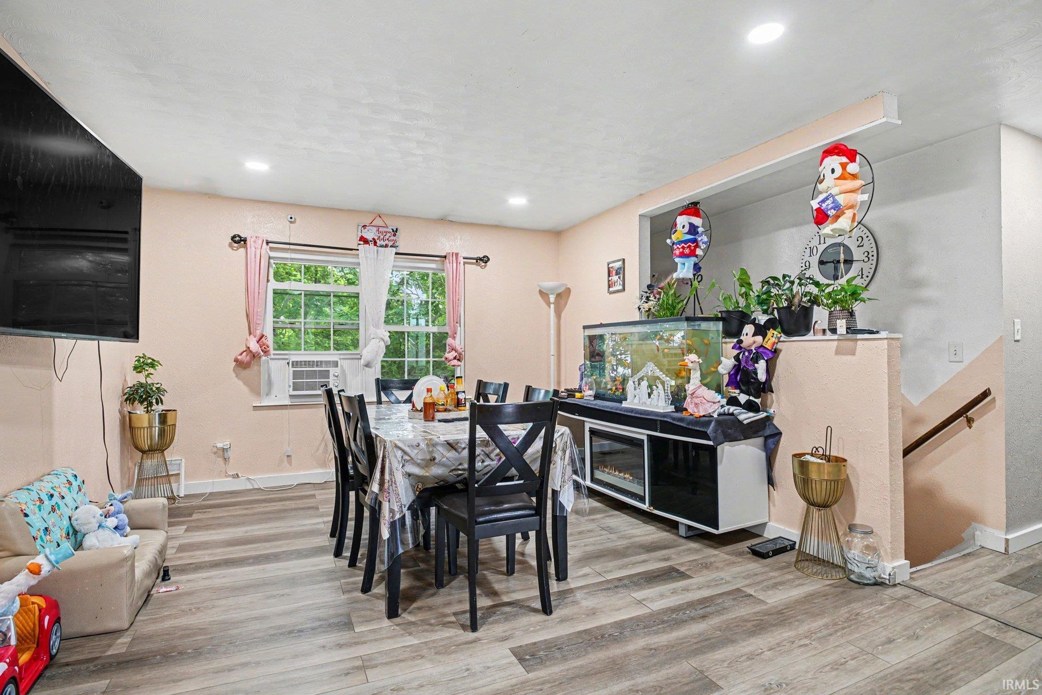 2421 E 5th Street Mishawaka IN 46544