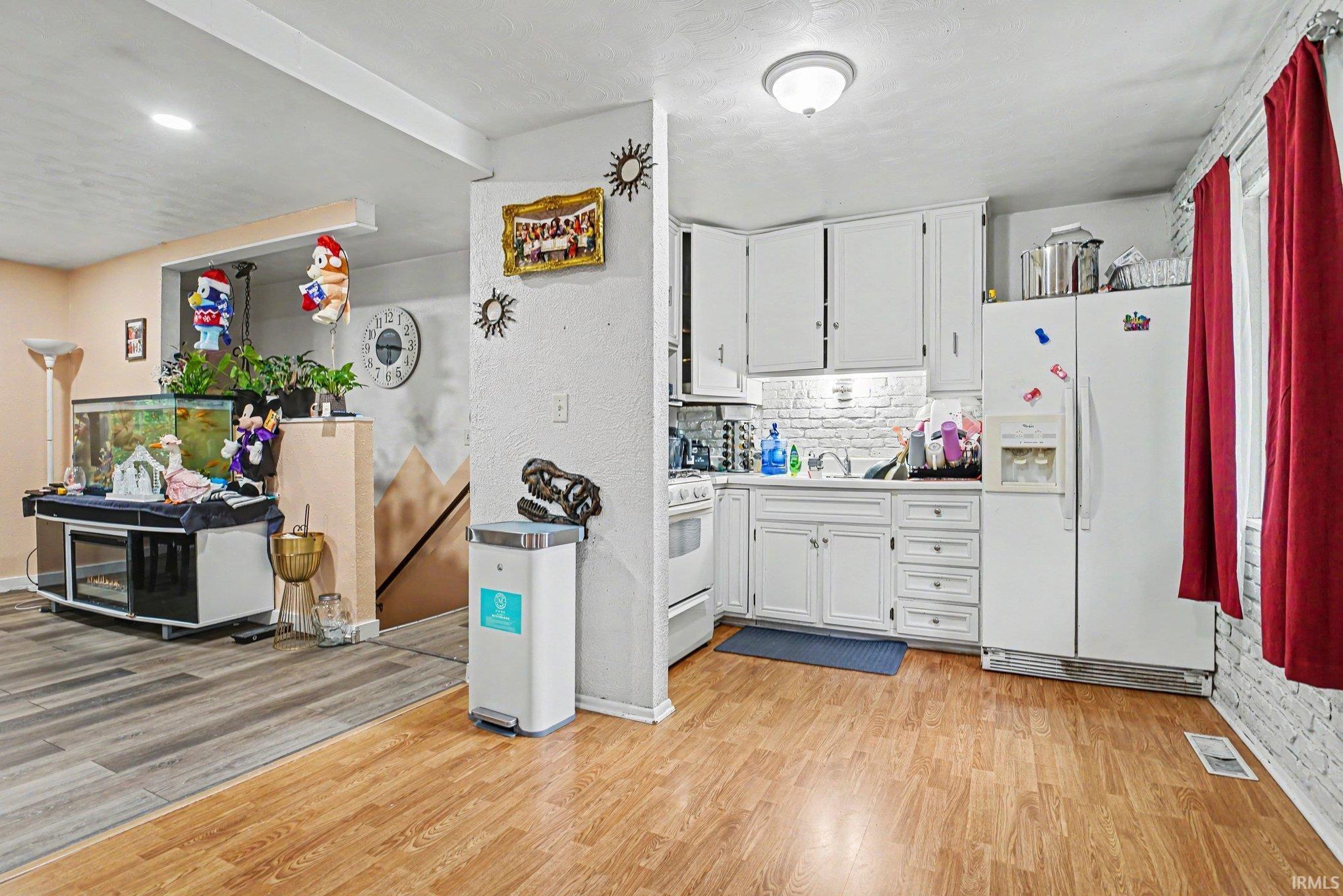 2421 E 5th Street Mishawaka IN 46544