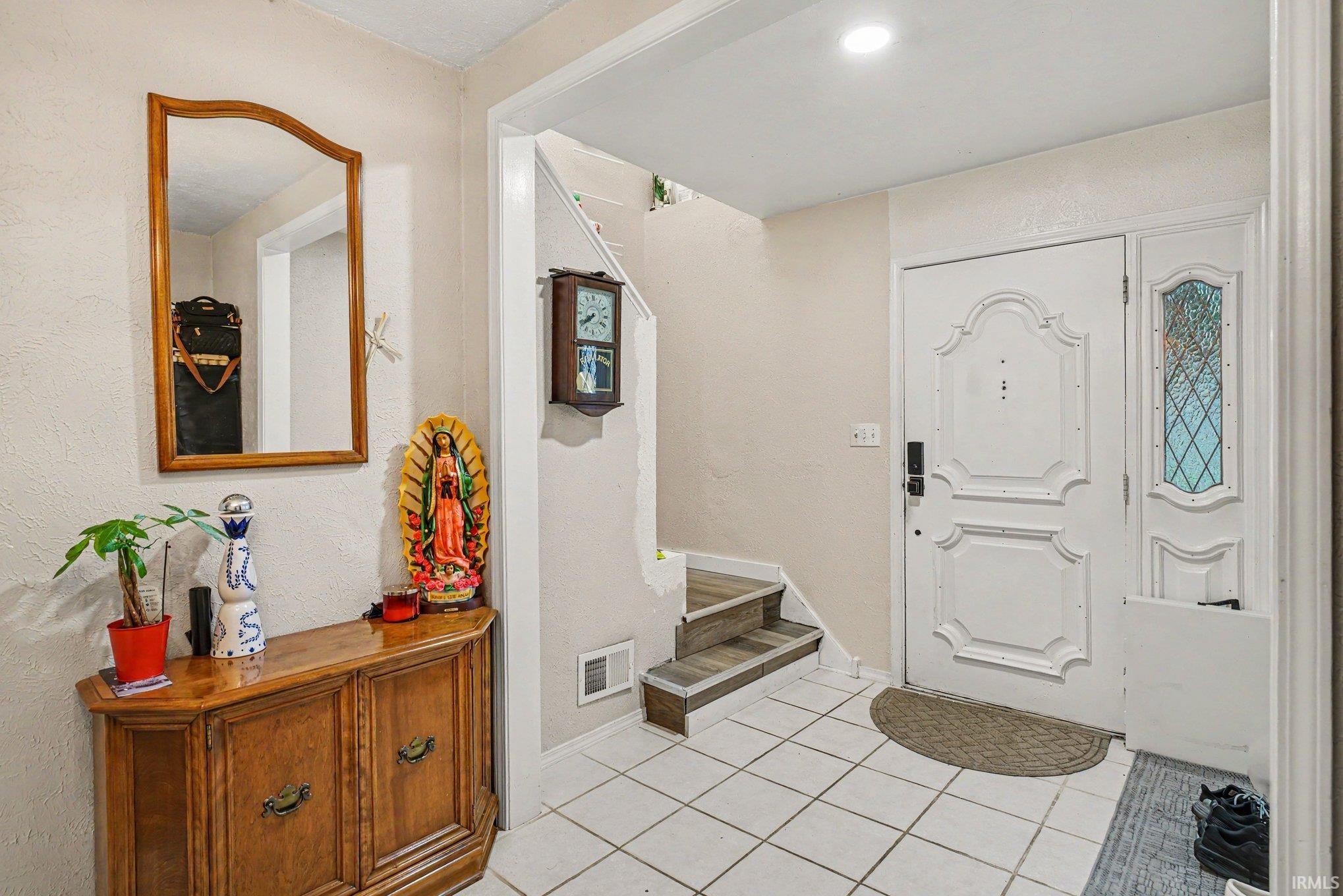 2421 E 5th Street Mishawaka IN 46544