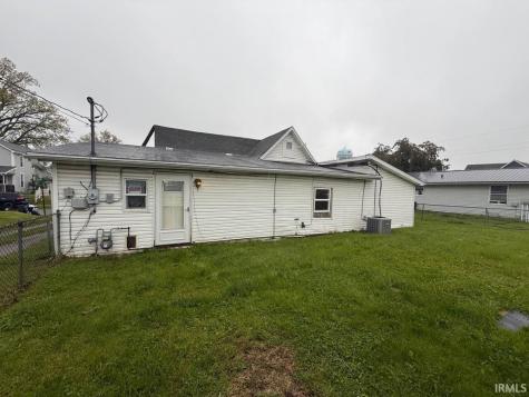 612 N Cherry Street Hartford City IN 47348
